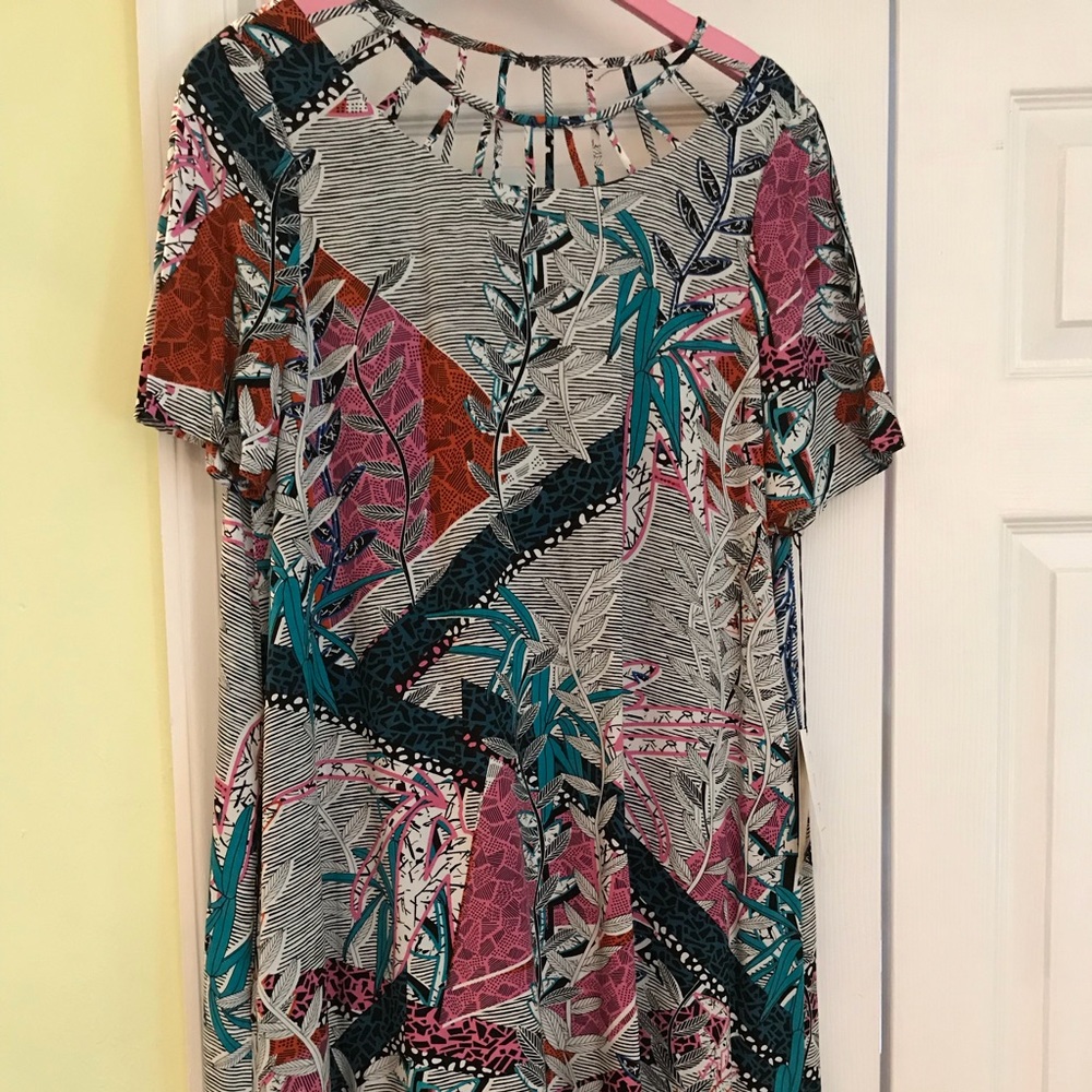 NWT Tropical Print Dress w/Pockets